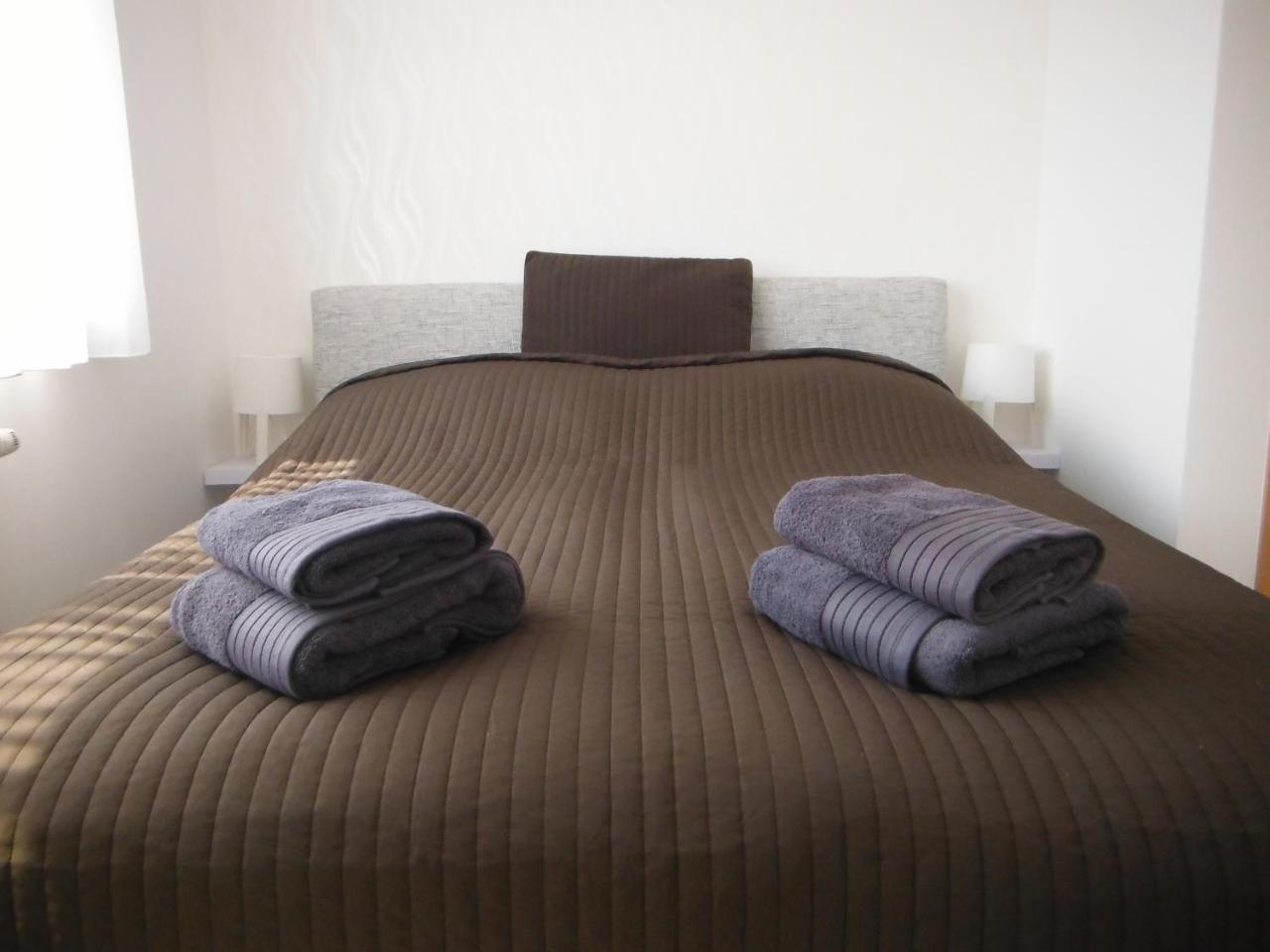 Csongor Apartment *